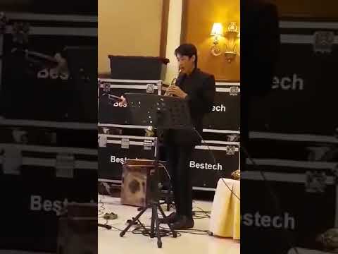 Right here waiting for you (soprano saxophone)