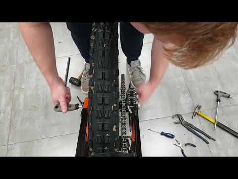 Boxxbike - Change the spacers to tighten the chain