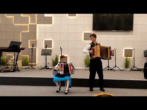 2023 05 06 GABOR UND ANNA PAPPERT KNOPFHARMONIKA  ÉRD 2023