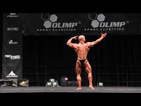 Constantin Colberg Posing @Int Deutsche Meisterschaft 2017