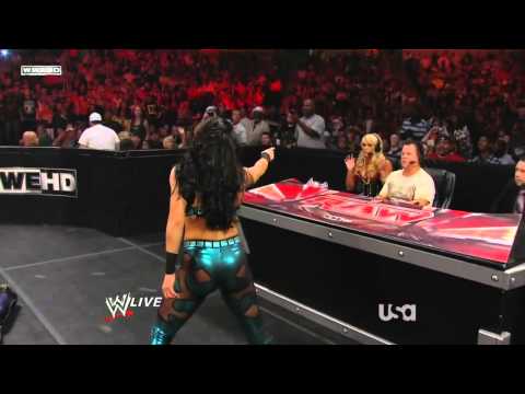 WWE Raw 09/20/10 Layla vs Melina Unified Divas Championship Match