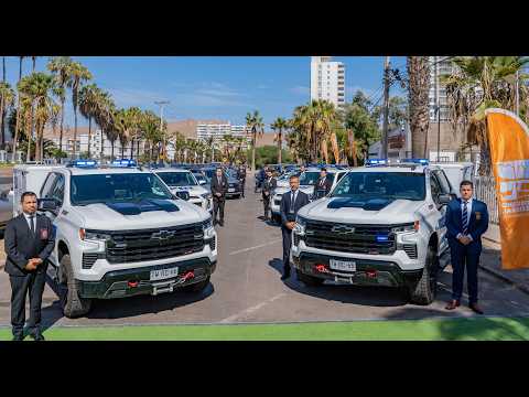 Histórico : Entregan modernos vehículos con tecnología híbrida a la PDI  de Arica y Parinacota