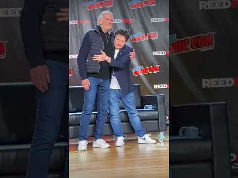 El actor Michael J. Fox recibe un Oscar honorífico por su lucha contra el Parkinson