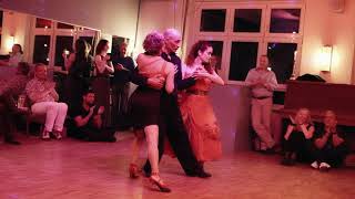 Tangoshow: Patricie und Javier Antar mit Amira Campora im Malajunta in Berlin