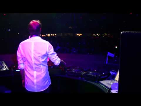 720P HD-ARMIN ONLY IMAGINE NYE COUNTDOWN @ TOGETHER AS ONE 2009 VIEW FROM STAGE AMAZING QUALITY!!