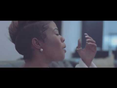 Zandie Khumalo - Ngiyak'thanda [Official Video]