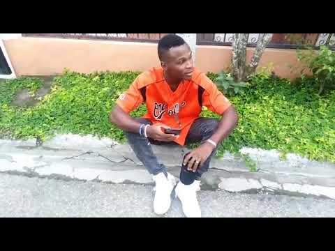 Vin gade sa k rivem. Lew pa kon moun pa touche l.