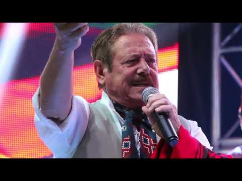 Sou bonito e danço bem - Sandro Oliveira part. Gildinho (Os Monarcas)