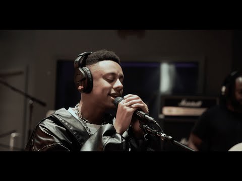 Justin Bernardez - I Still Love You (Live at Red Bull Studios)