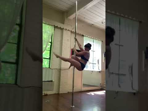 Pole Dance Trick Tutorial: Double Martini with Kalisha!