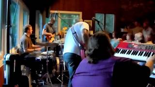 Eric Lindell  Let Me Know 8/7/2016