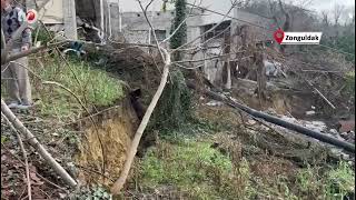 Alaplı'da Heyelan Nedeniyle Bir Ev Çökme Riski Oluştu