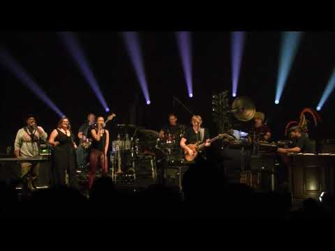 Trey-Wiltern Theater-Hallowen-Set 1