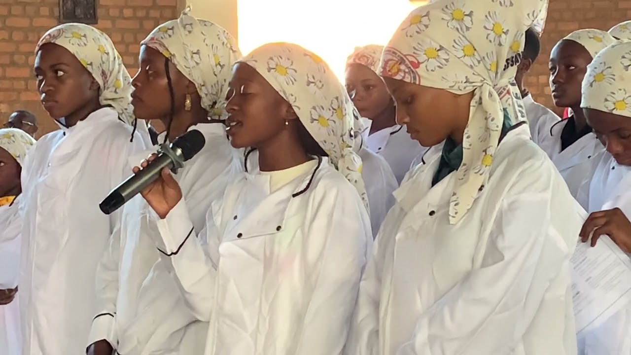 Kyrié eleison chanté par la chorale Gloria