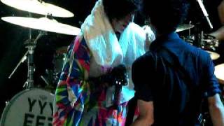 Yeah Yeah Yeahs - Art Star @ Electric Factory in Philly 7/29/09