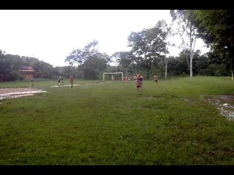 1º Janeiro 2012 Futebol Vestido de Mulher Na Lama Curvelo Passaginha Jokey Clube