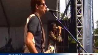 [02] The Kills - Pull A U (Lollapalooza 2008)