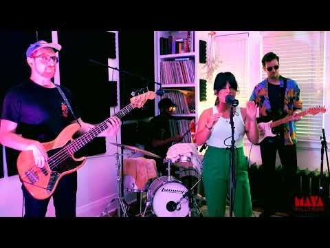 Maya Killtron & Mr. Magic performs - Out Of My Life Live @ AptSeaSound