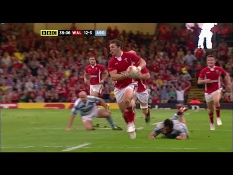 George North massive sidestep creates Wales try