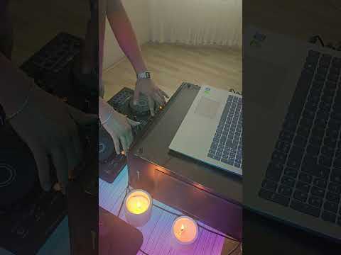 techno house - ddj flx4 at home @ARTBAT @DeepMeMusic @mathame2049