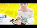 Seulgi shows off her new haircut Seulgi shows off her new haircut