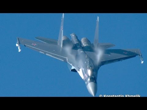 Su-35 MAKS 2013 sunny