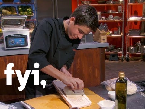 Man vs Child: Chef Showdown: Cloyce Constructs a Jicama Taco Shell (S1, E7) | Home.Made.Nation