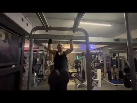 L-Sit Pull Up #Pullup #gym #workout 