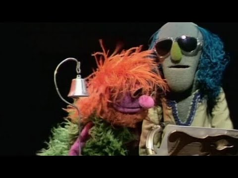 The Muppet Show - 102: Connie Stevens - “Sax and Violence” (1976)