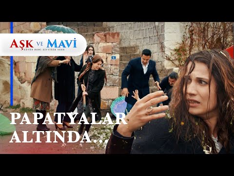 Safiye bir kamyon papatyanın altında kaldı!  - Aşk ve Mavi 23. Bölüm
