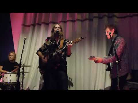 George St Clair "Airplane Wine" live