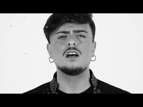 Daniele Marciano ft  Stefania Lay - Succere sempe accussì (Official video)