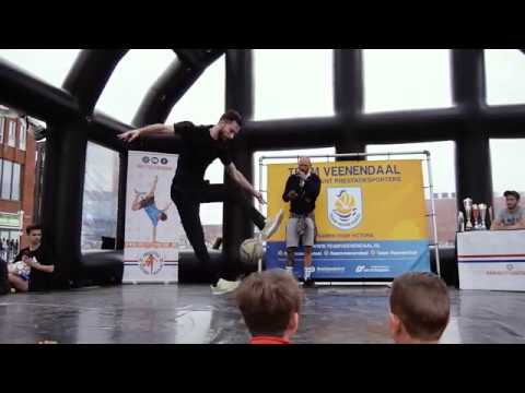 Top 16: Hermen Voerknecht vs Sven Fielitz - International Freestyle Football Tournament Veenendaal