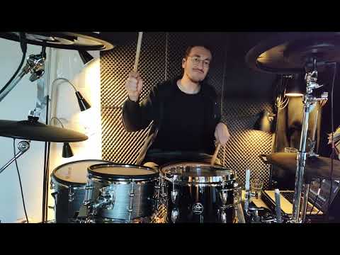 Extreme metal improv! Blast beat and double bass flow