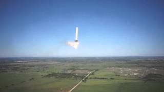 SpaceX Grasshopper - 10 Story Rocket Makes A 820 ft Leap, Hover & Landing (Epic Score)