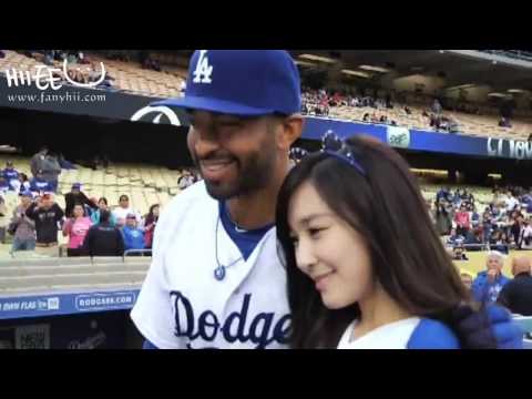 【中字】130507 Tiffany @ LA道奇隊比賽開球