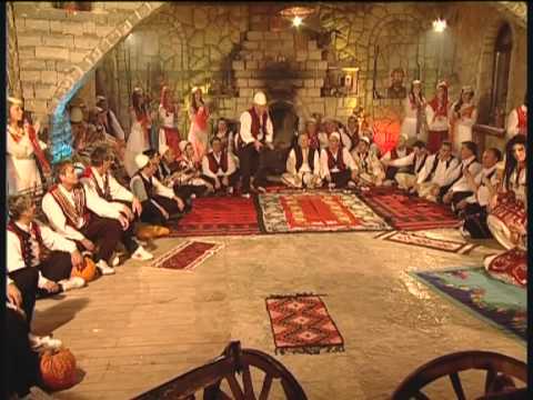 Polifonia - Burrat Potpuri Folklorike