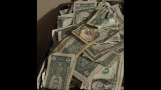 Redman Shows His Emergency Money Lol ,Just In Case The Checks Don&#39;t Cash.