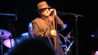 Van Morrison Forest Hills NY 6/19/15 Here Comes The Night