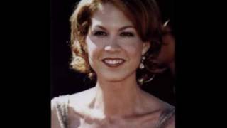 Jenna Elfman IV