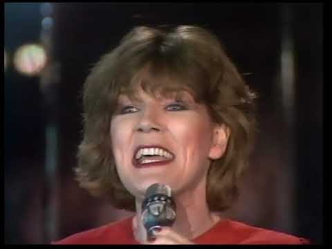 Eurovision 1969 - Netherlands: Lenny Kuhr & 6 guitar players - De Troubadour (live 1985)