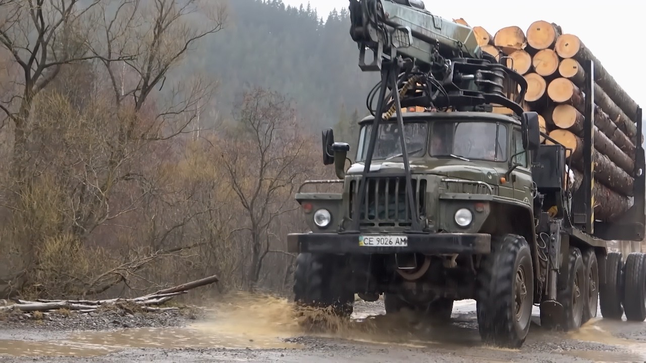 Survival in Ukraine's Forgotten Provinces | Deadliest Journeys