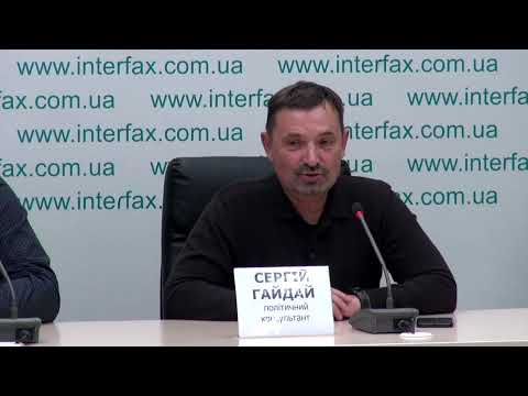 Внепарламентские партии и общественность выступают с требованием к президенту создать условия для политических объединений