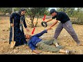 Reza Defeated Arsalan And Resolved The Shocking Details Of Her Family
