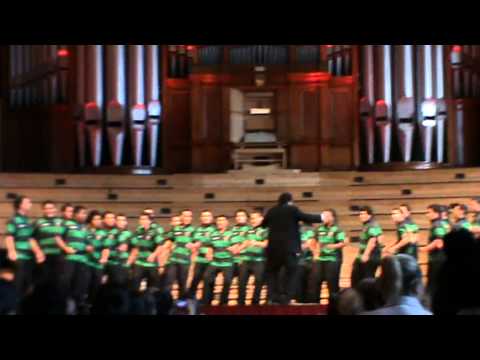 Aorere College NZ Frontrow Choir - Big Sing 2011 (In The Jungle)