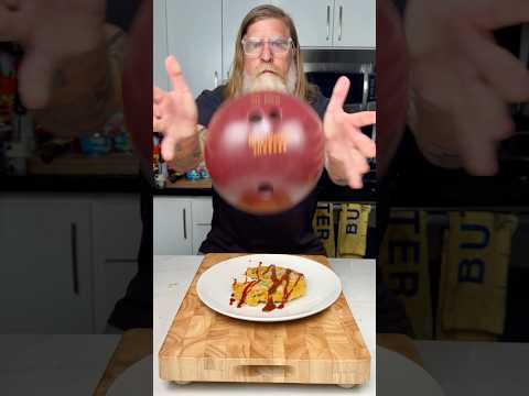 Try This Cheesy Ramen Noodle Egg Pancake Hack