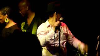 Keni Burke - Hang tight - Live in London 2010