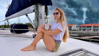 Lightning Storms, 25+ Knot Winds & Good Company! (Stuck in the Harbor)