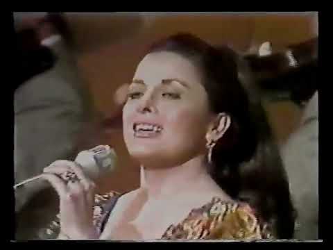 Suenen Guitarrones- Maria de Lourdes