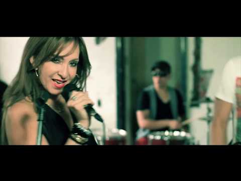 UN DÍA SIN TI - Musica y Letra de Helena del Pilar - Colombia.